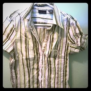 Short sleeve button down top